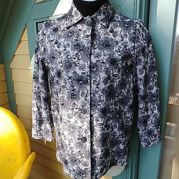 Vintage Jackets & Blazers - Vintage Floral Town & Travel Black White Jacket